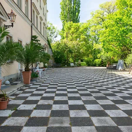190qm Residenz Im Schloss Cotta Apartment